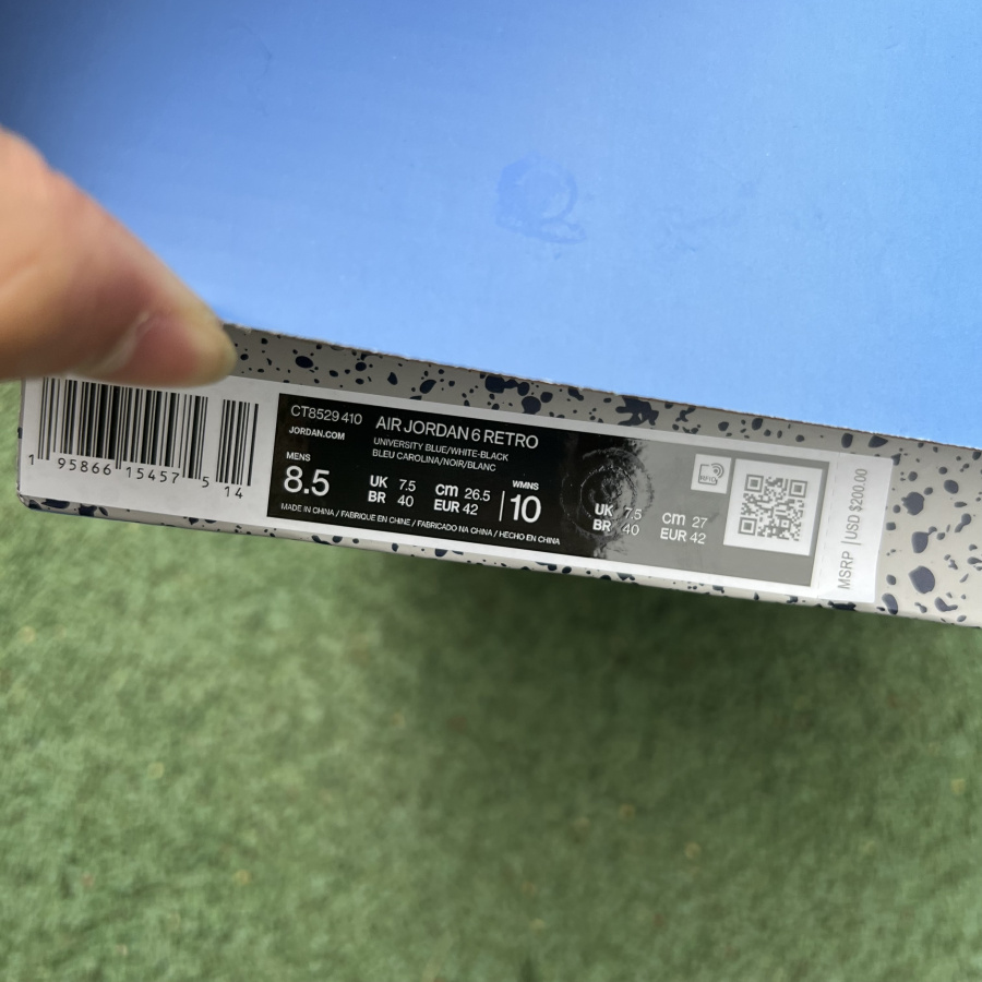 Air Jordan 6 “UNC”