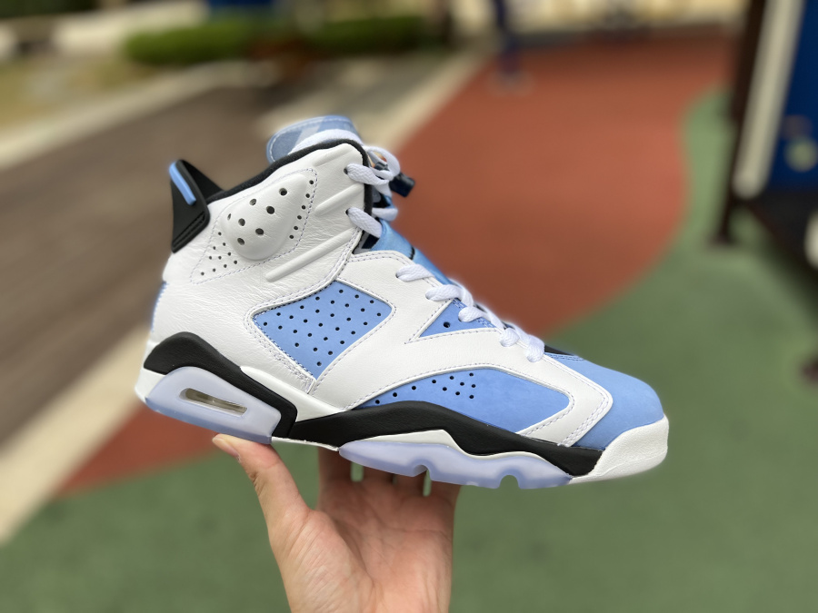 Air Jordan 6 “UNC”