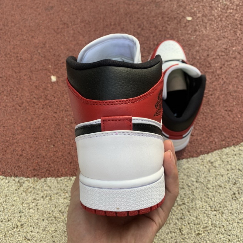 Jordan 1 Mid Chicago