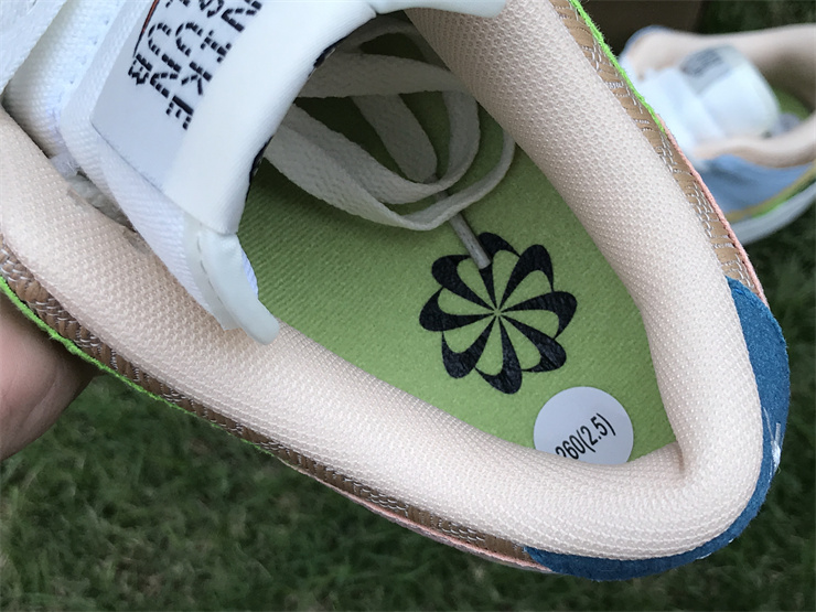 Nike Dunk Low “Sun Club