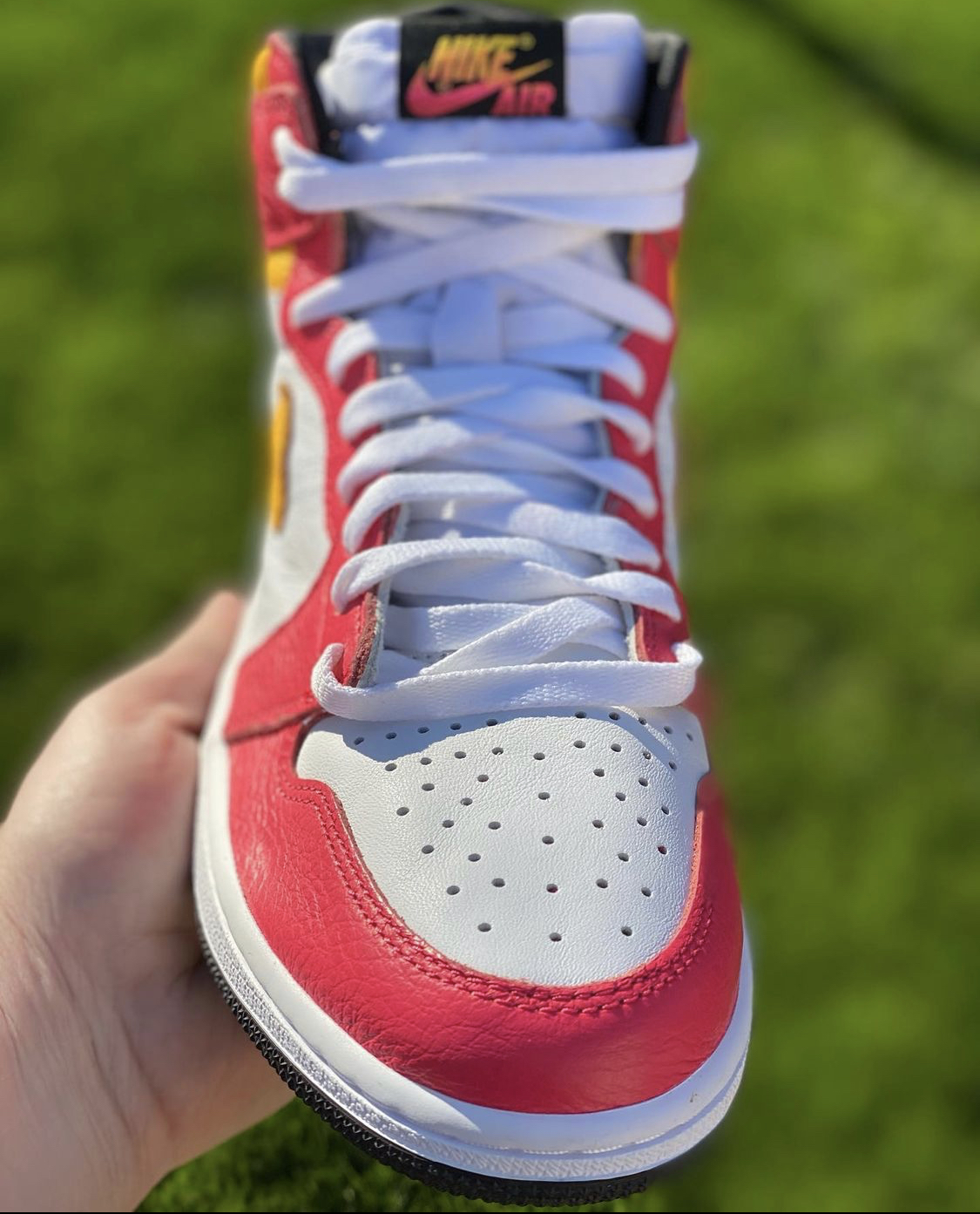 Air Jordan 1 High OG Light Fusion Red
