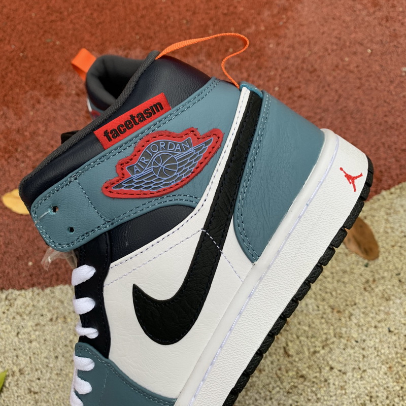 Jordan 1 Mid Shoes078