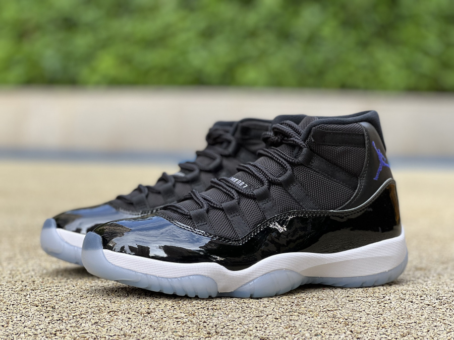 Air Jordan 11 “Space Jam”