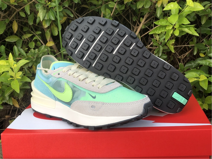 Nike Waffle One “Scream Green”