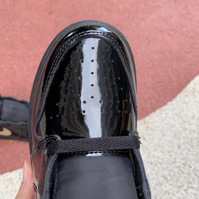 Air Jordan 1 High “Black Metallic Gold” GS