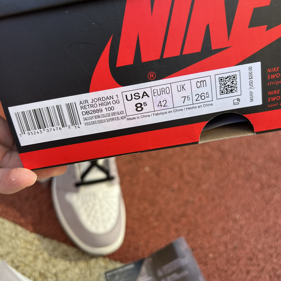 Air Jordan 1 White Grey