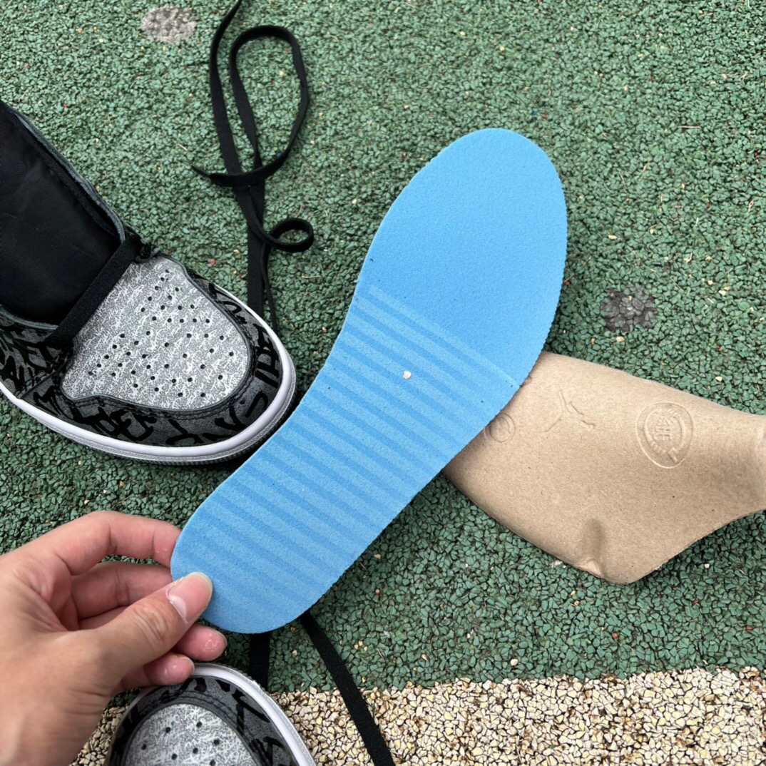 Air Jordan 1 High OG Rebellionaire”