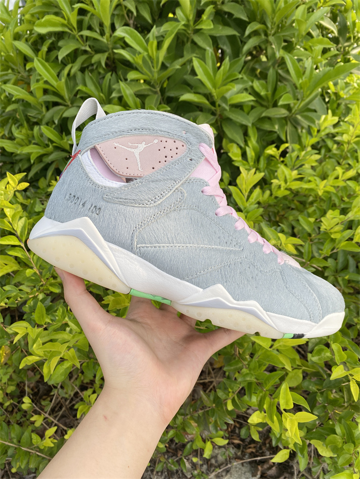Air Jordan 7 ''Hare 2.0'' Bugs Bunny