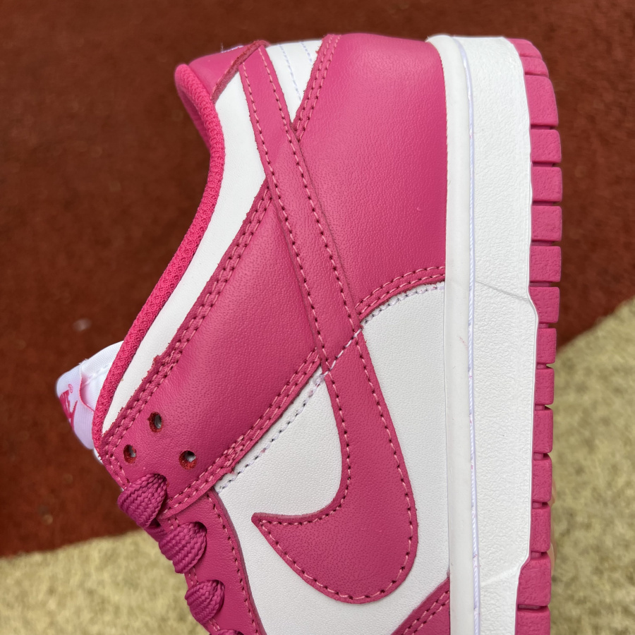 Nike SB Dunk Low Rose Pink