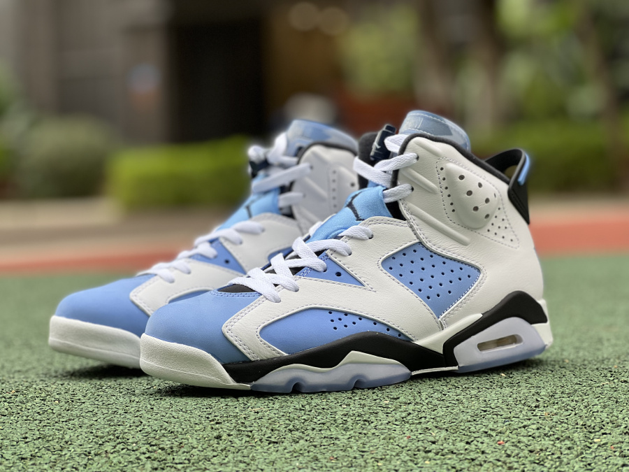 Air Jordan 6 “UNC”