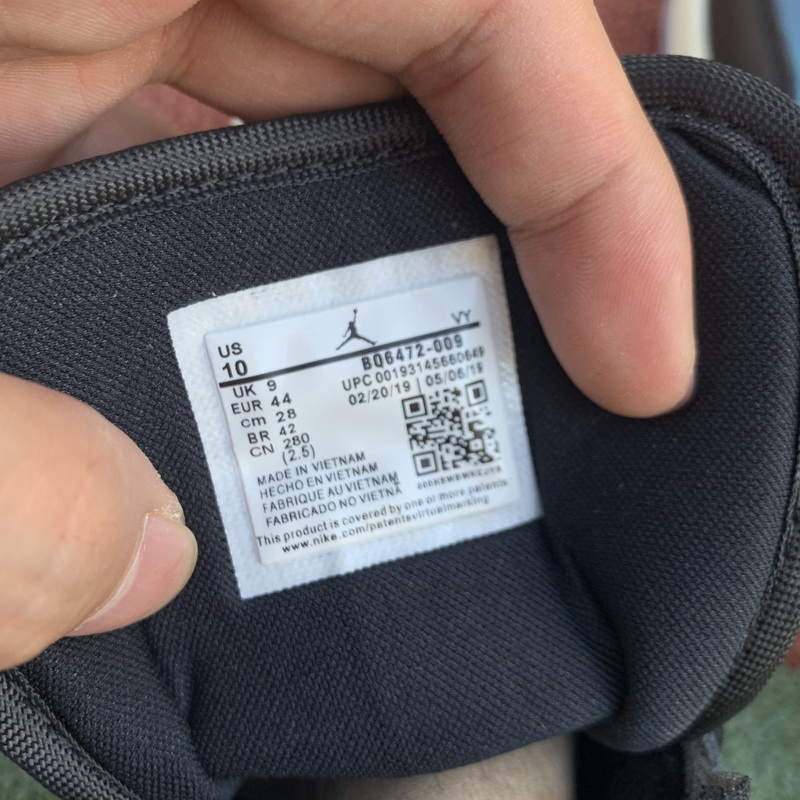 Jordan 1 Mid Shoes037