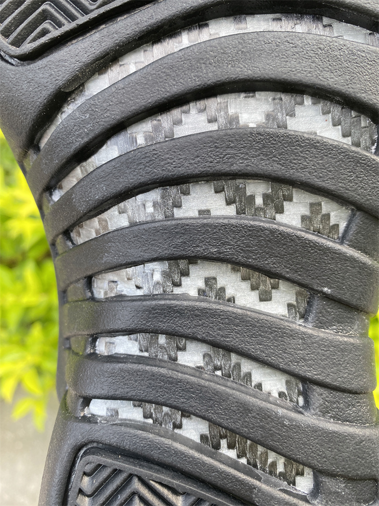 Air Jordan 12 Royalty