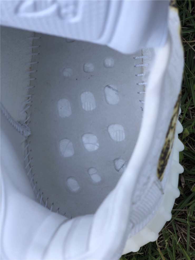 Yeezy Boost 350 Boost V2 Gold Rose