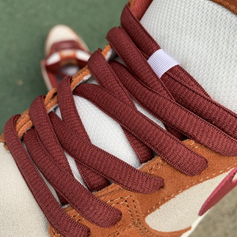 Nike SB Dunk Low Pro Dark Russet Cedar