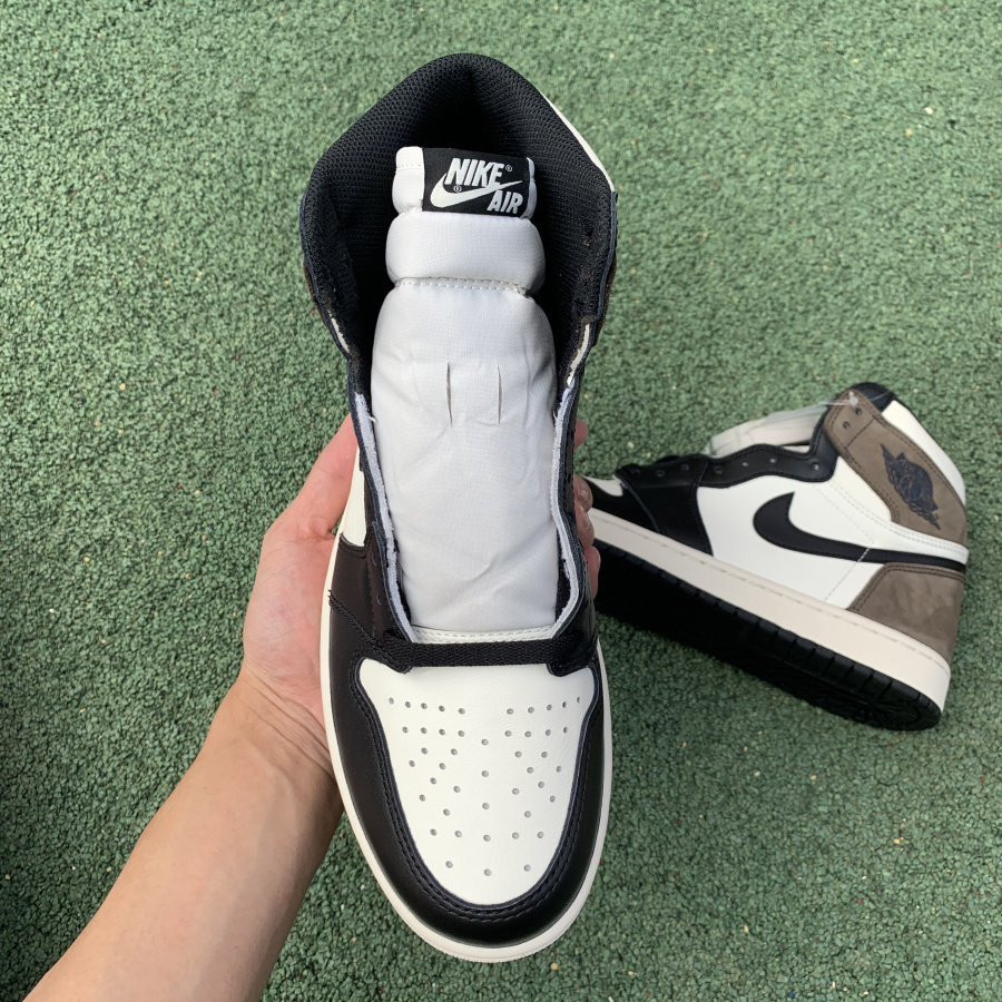 Air Jordan 1 High OG “Dark Mocha”