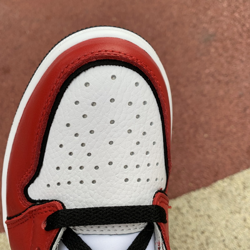 Air Jordan 1 “Blood Line 2.0” GS