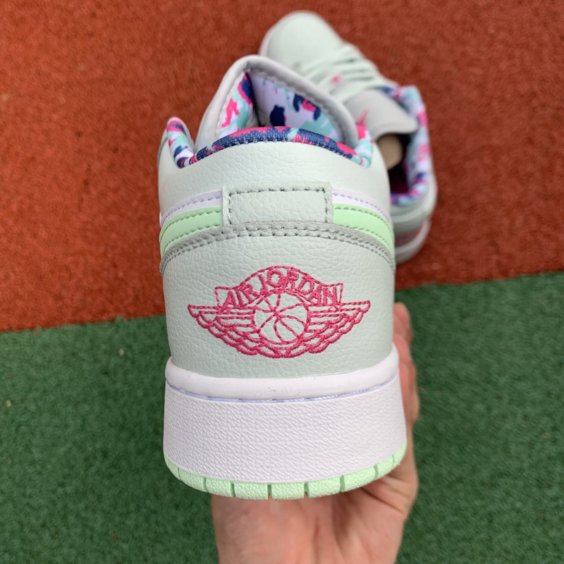 Air Jordan 1 Low shoes