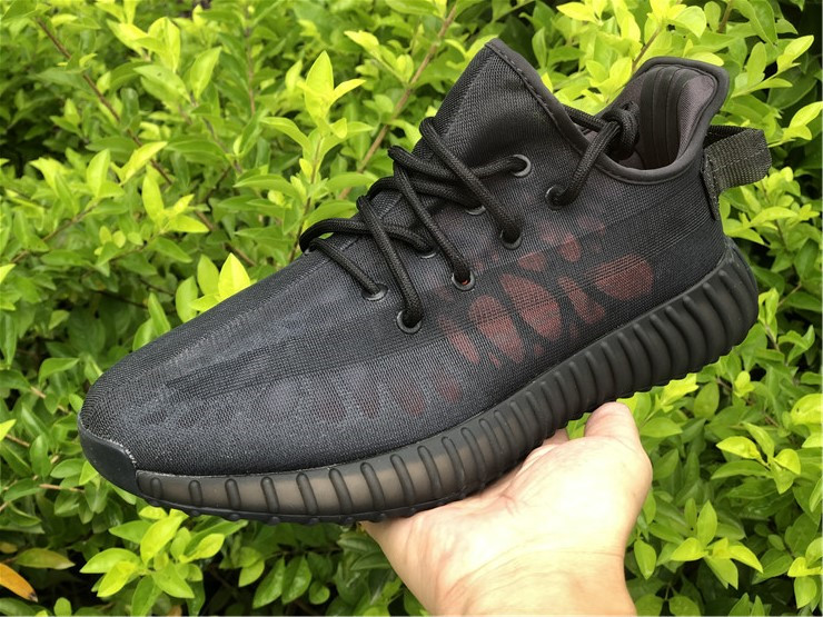 Yeezy Boost 350 Boost V3 “BLACK”