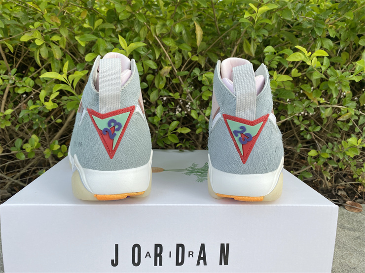 Air Jordan 7 ''Hare 2.0'' Bugs Bunny