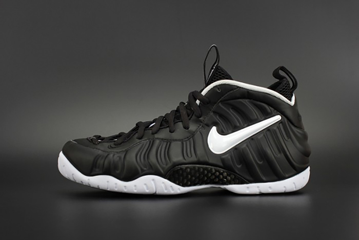 Nike Air Foamposite Pro Dr.Doom Black/White