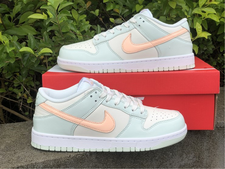 Nike SB Dunk Low Light Powder Mint Green