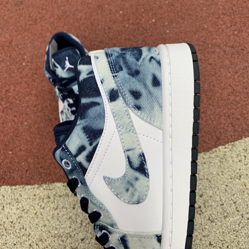 Air Jordan 1 Low shoes