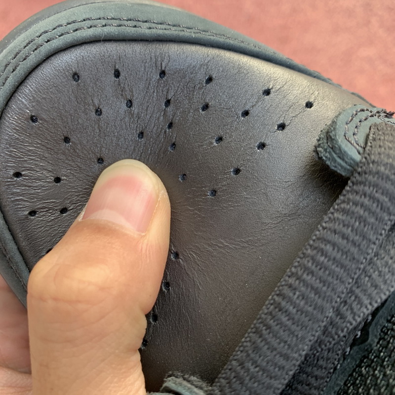 Nike SB Dunk Low Black Pigeon