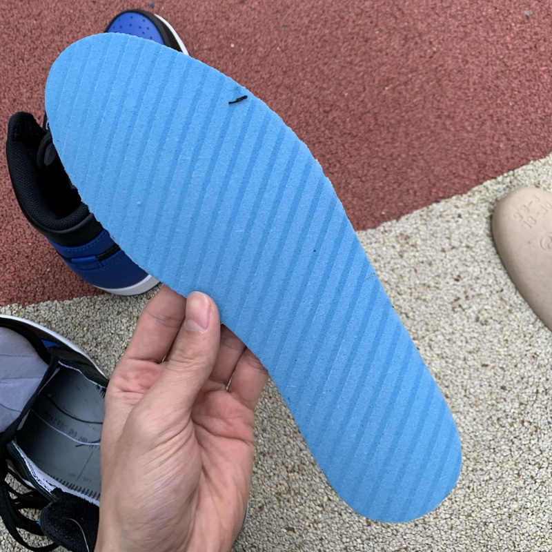 Air Jordan 1 “Royal” 2017