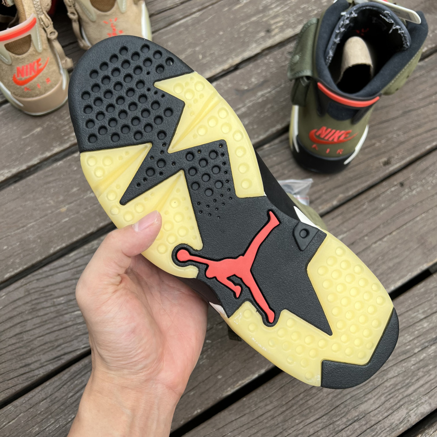 Travis Scott x Air Jordan 6