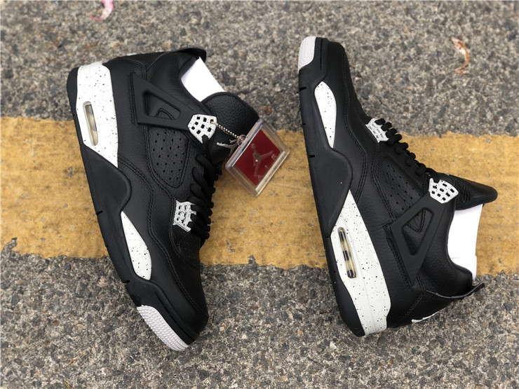 Air Jordan 4 Oreo