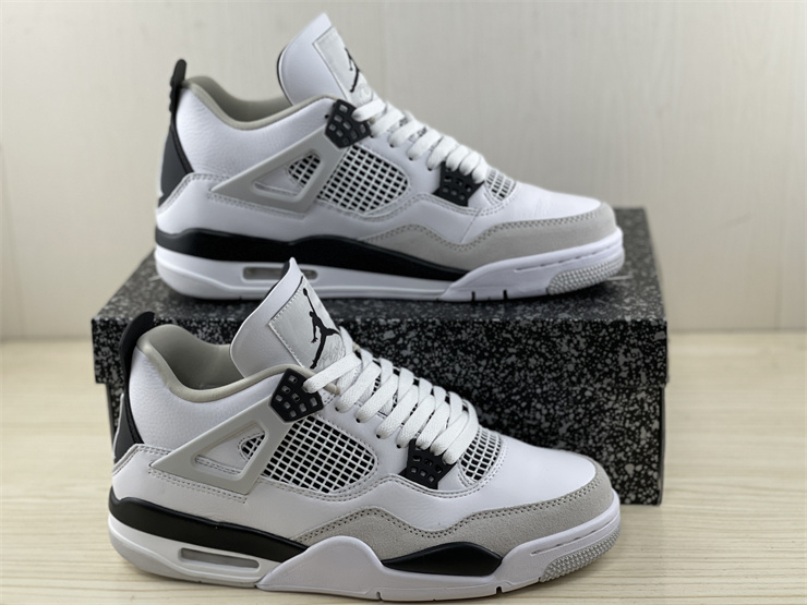 Air Jordan 4 “Military Black”