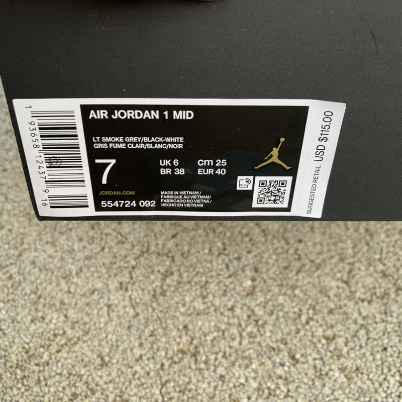 Jordan 1 Mid Light Smoke Grey