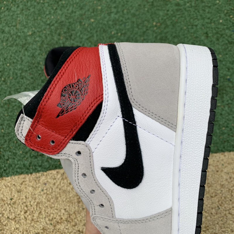 Air Jordan 1 High OG“ Light Smoke Grey” GS