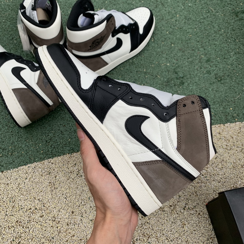 Air Jordan 1 High OG “Dark Mocha” GS