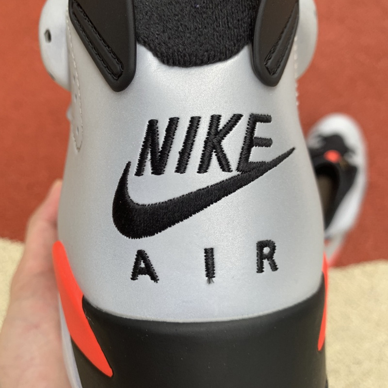 Air Jordan 6 “Reflective Bugs Bunny”