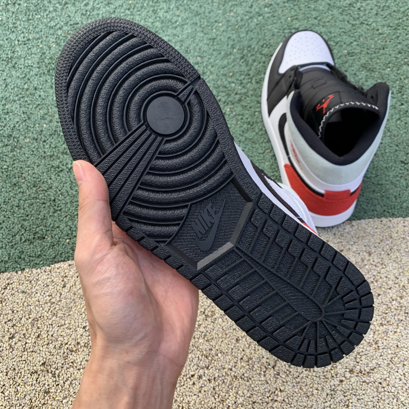 Jordan 1 Mid SE Union Black Toe