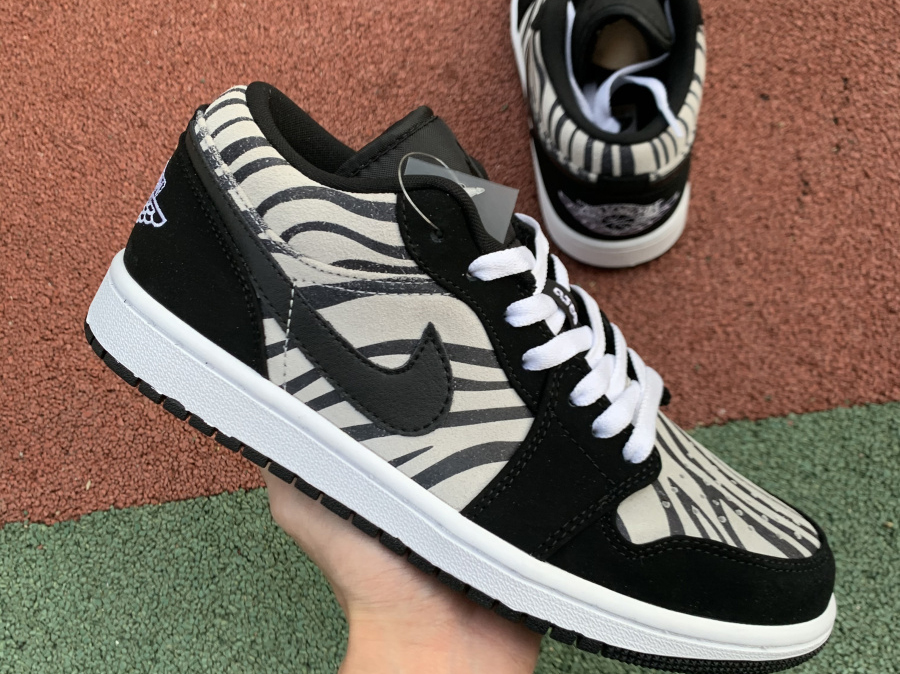 Air Jordan 1 Low shoes