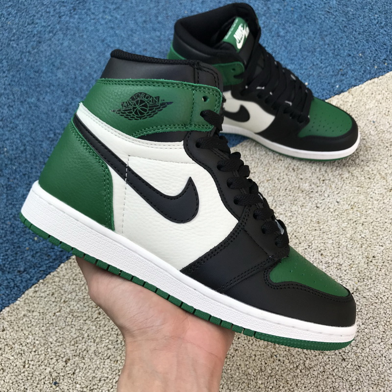 Air Jordan 1 High OG “Pine Green” GS