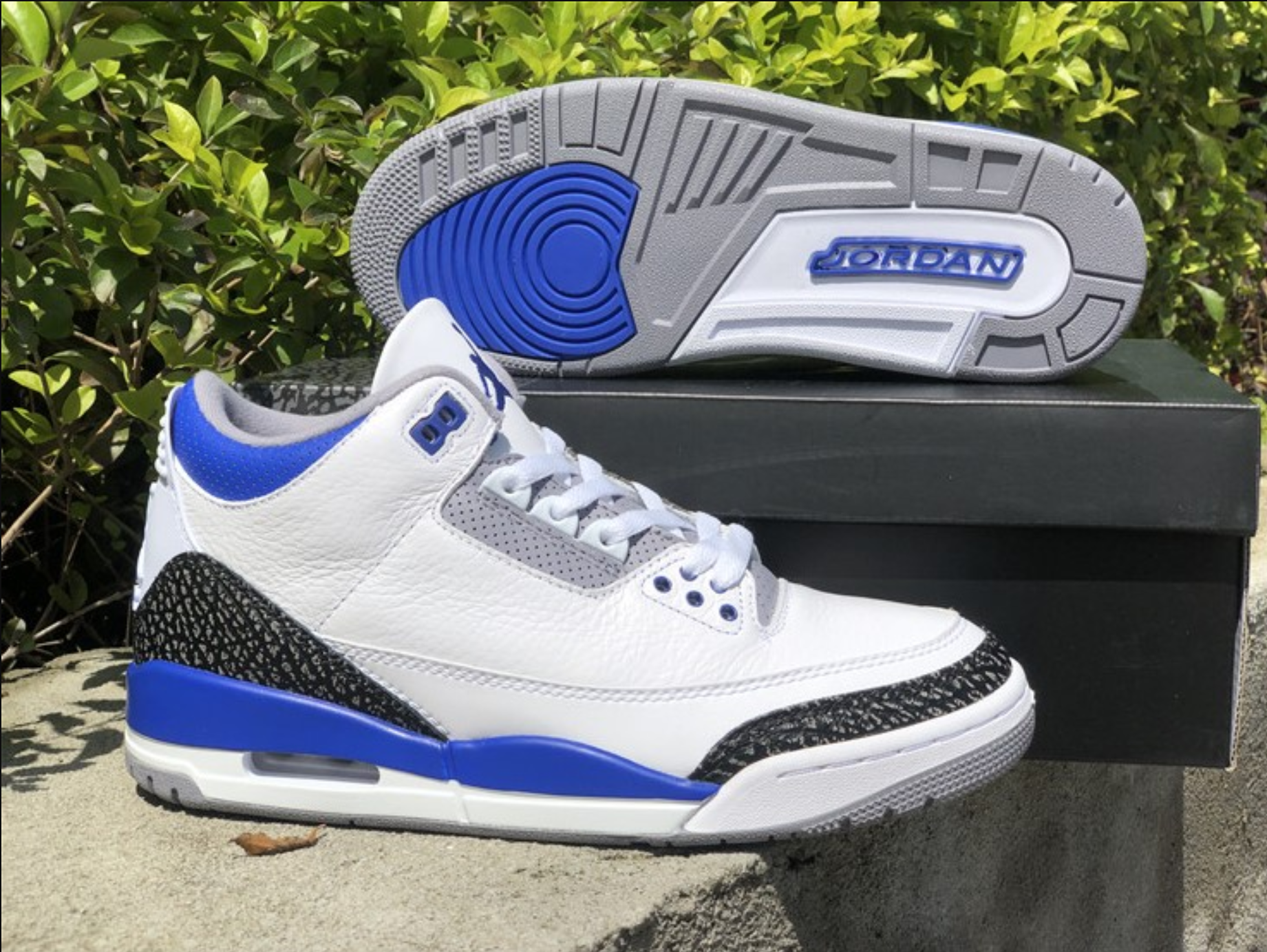 Air Jordan 3 Racer Blue