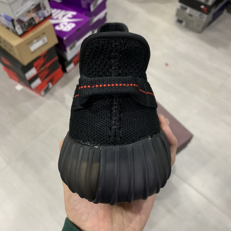 Yeezy 350 Boost V2 Bred 2020 version