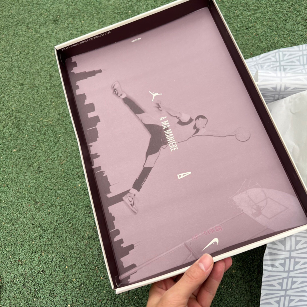 Air Jordan 1 Retro High OG A Ma Maniére