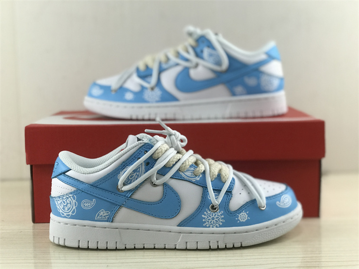 Nike Dunk Low, Low side cashew flower tripartite alliance, white and blue