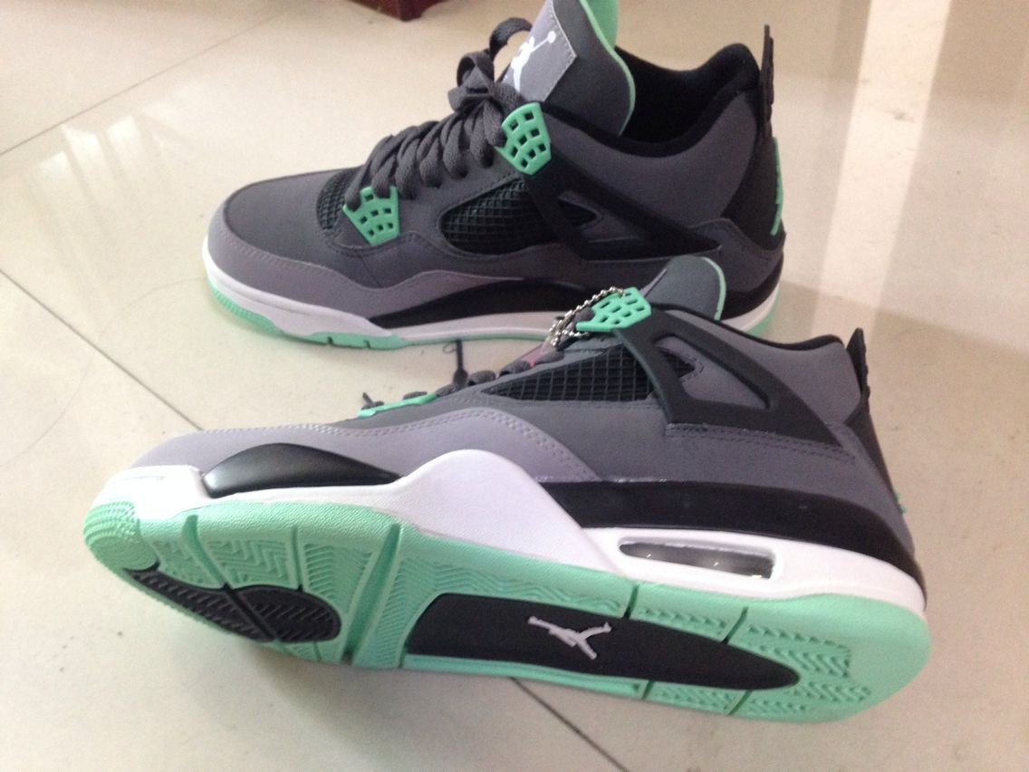 Air Jordan 4 Retro Green Glow