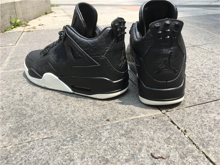 Air Jordan 4 Premium