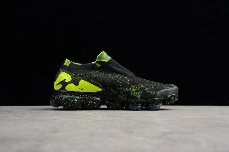 Acronym Nike Mens AirVaporMax Moc 2 Black Volt
