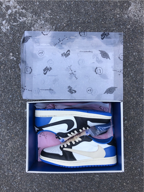 Travis Scott x Fragment x Air Jordan 1 Low