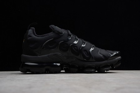 Nike Air VaporMax Plus Triple Black