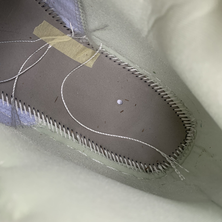 Air Jordan 1 Mid Spruce White