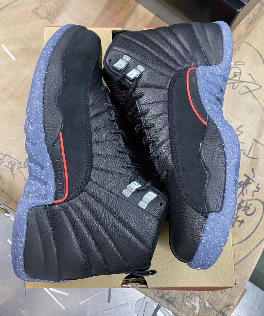 Air Jordan 12 Utility