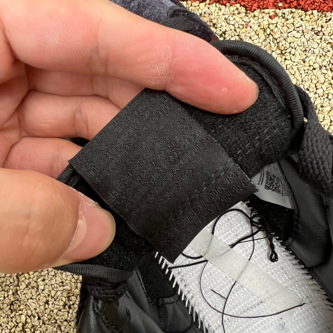 Nike SB Dunk Low Black Suede